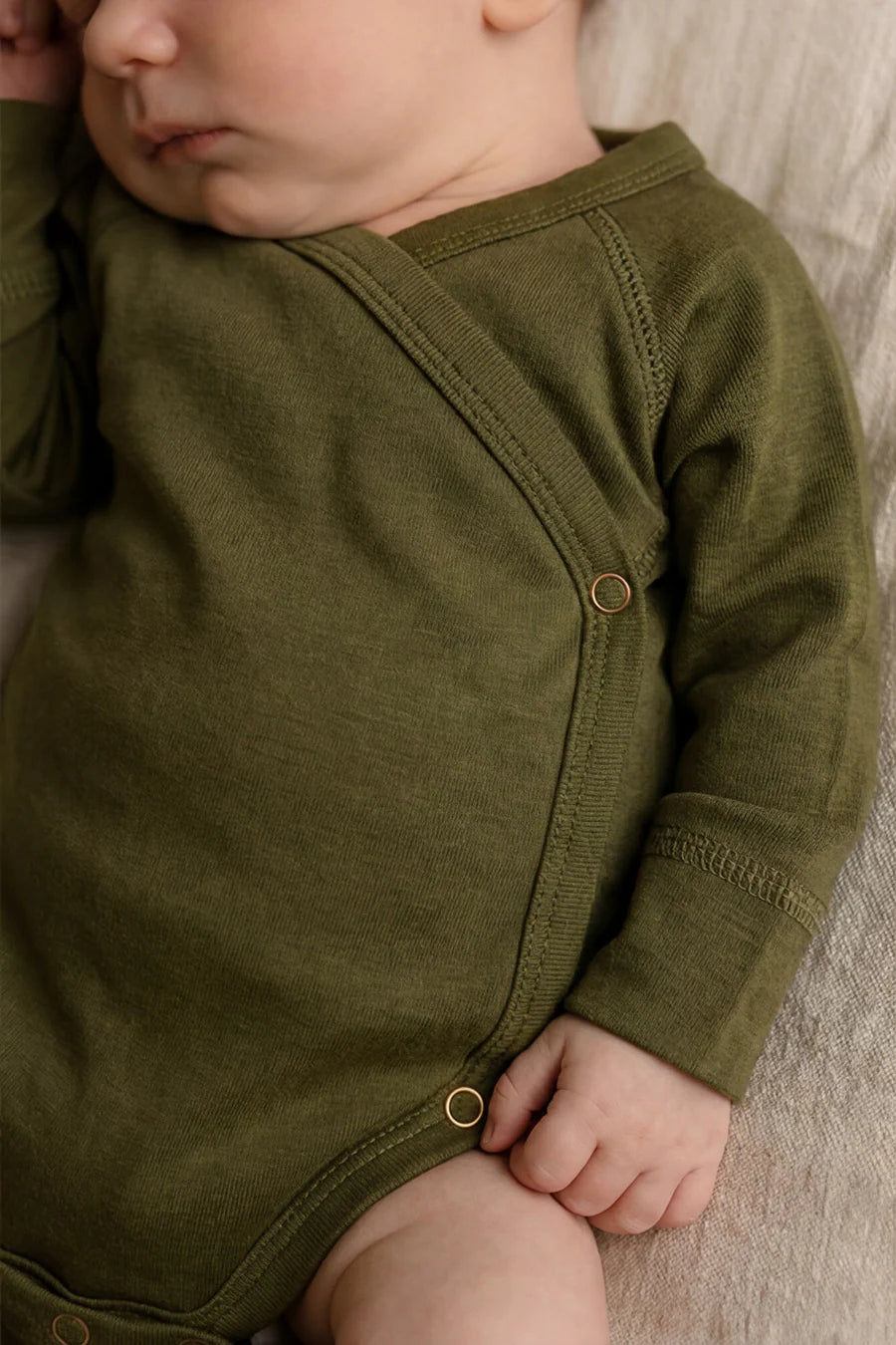 Wollen Overslagromper lange mouw - Merinowol - Fir Green - Just Babystuff