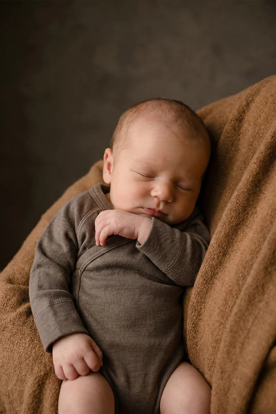 Wollen Overslagromper lange mouw - Merinowol - Walnut - Just Babystuff